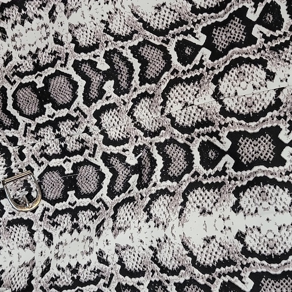 Express Shortie High Rise NWOT - Picture 2 of 5